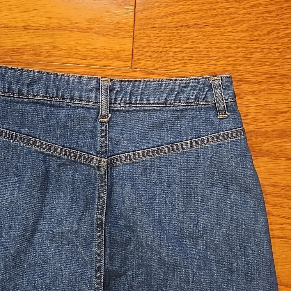 Gap Denim Skirt with Front Buttons - Picture 4 of 8